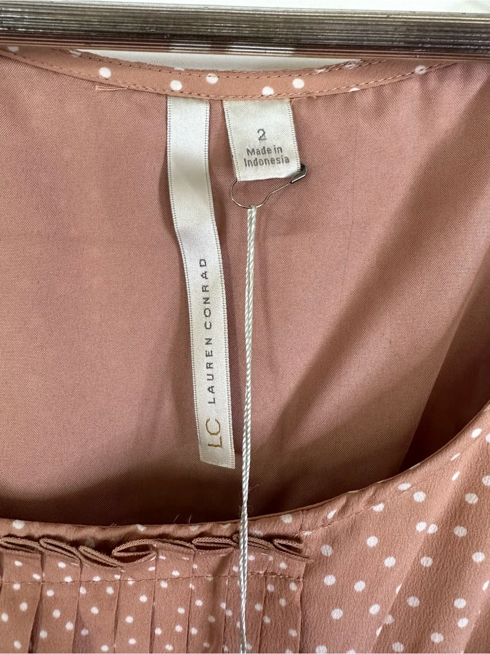 NWT LC Lauren Conrad Blush Polka Dot Pleated Mini Dress. Size 2 - Picture 2 of 4